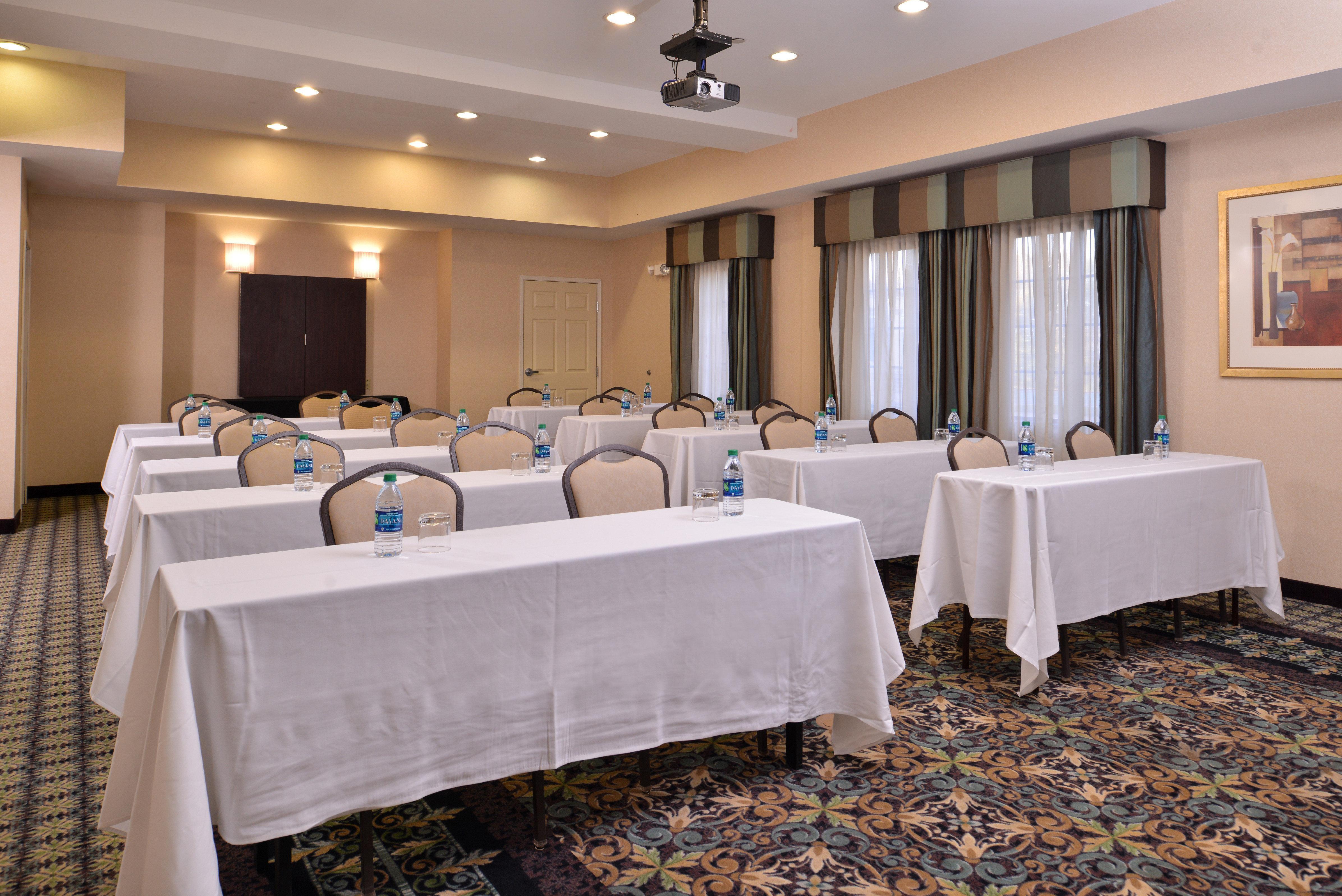 Staybridge By Ihg Hotel