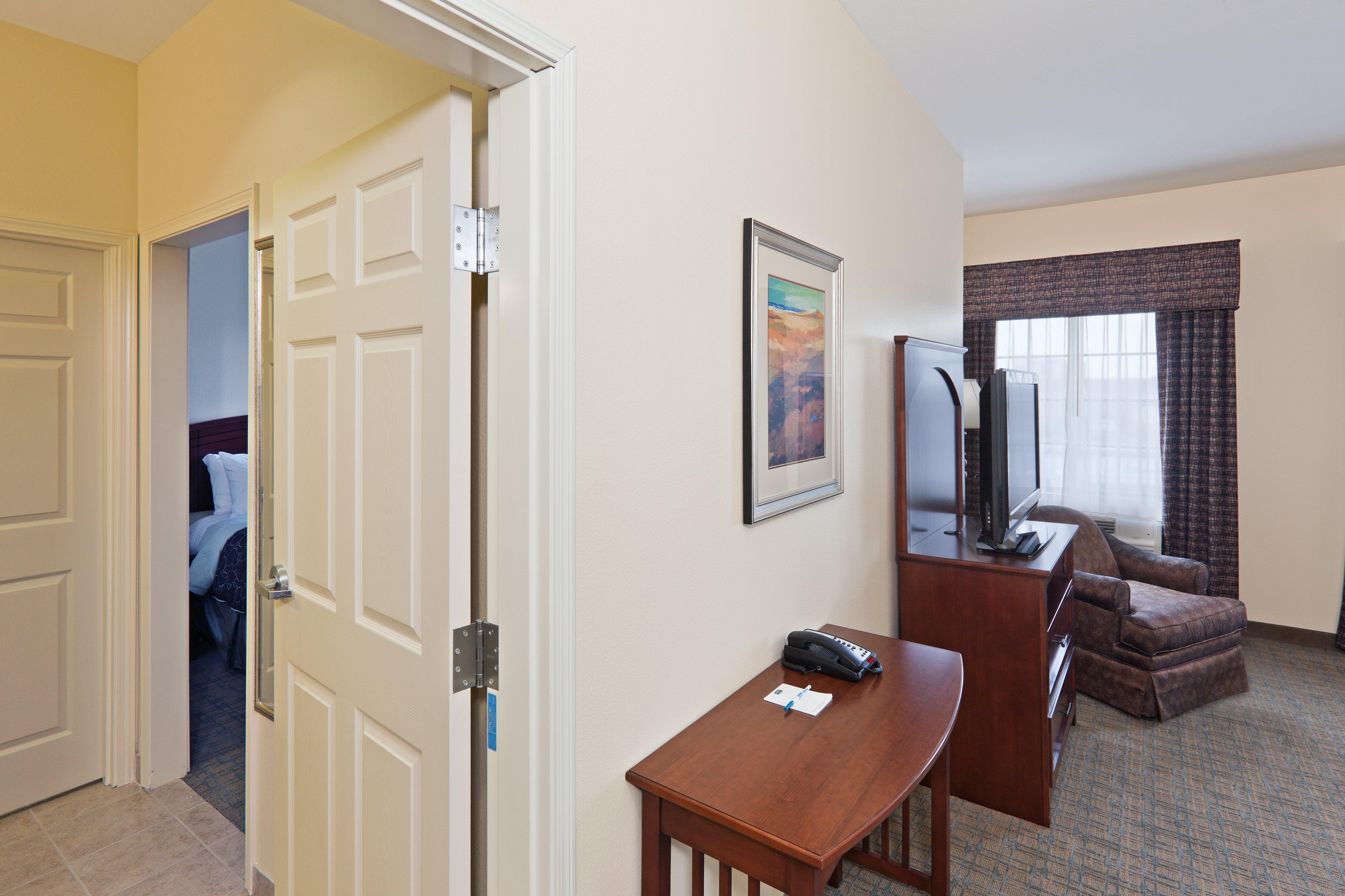 Staybridge By Ihg Hotel 3*