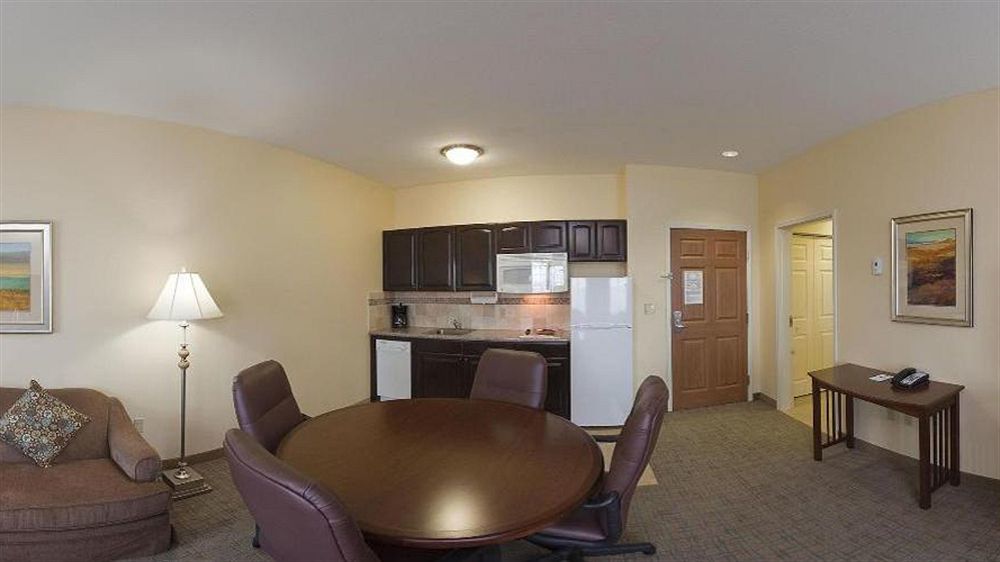 Staybridge By Ihg Hotel
