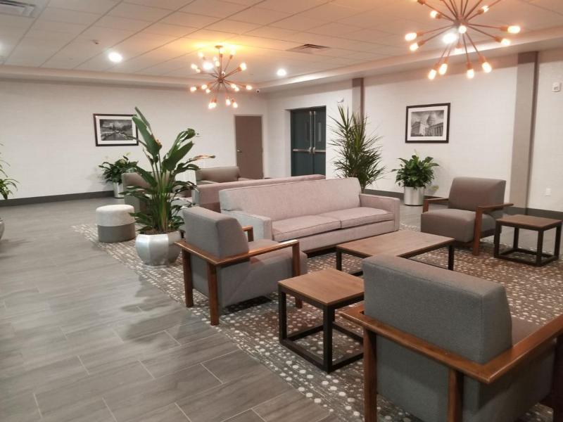 Staybridge By Ihg Hotel 3*