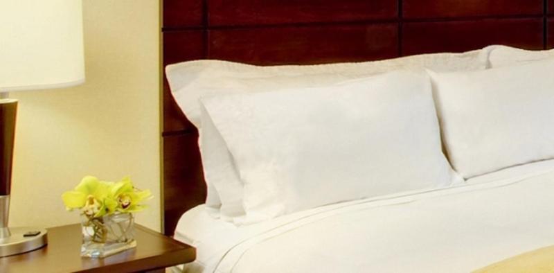 Staybridge By Ihg Hotel